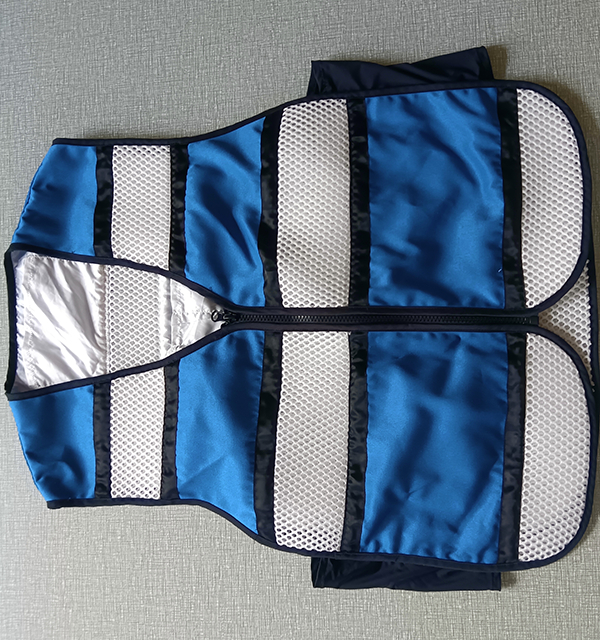 Одежда для охлаждения конденсирующего клея